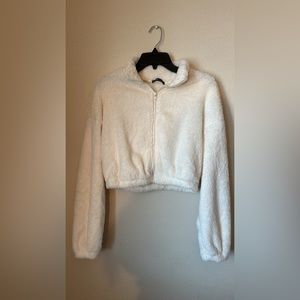 4/$14🦋 cropped teddy jacket